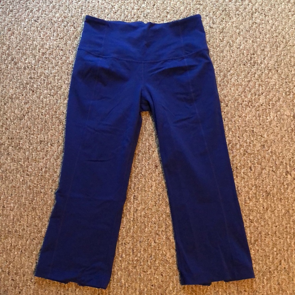Lululemon gorgeous blue capris